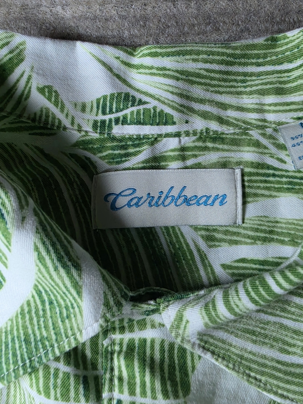 Caribbean Mens Palm Leaf Print Camp Shirt Size Medium Vacation Cruise Resort - Picture 3 of 8